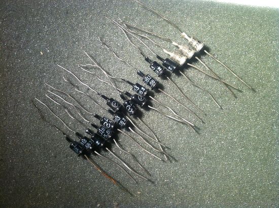 Диод Д813 (цена за 1шт)