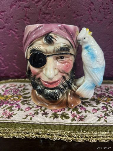 Редкие пивной бокал в виде головы пирата. Англия много Лотов с рубля