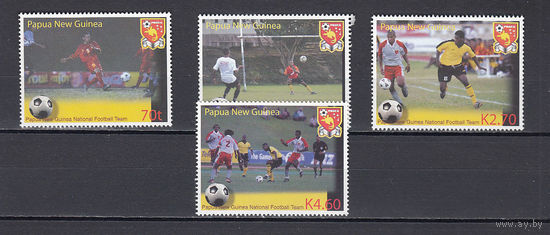 Спорт. Футбол. Папуа и Новая Гвинея. 2004. 4 марки. Michel N 1084-1088 (5,0 е)