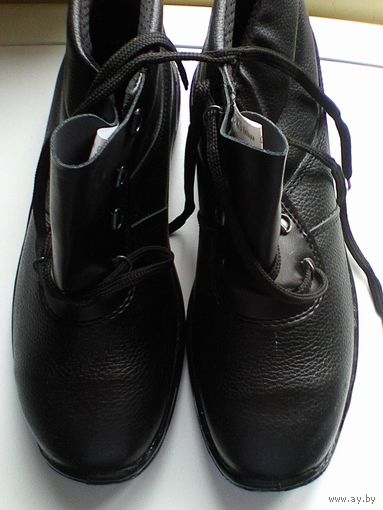 Ботинки Рабочие - Размер 44.