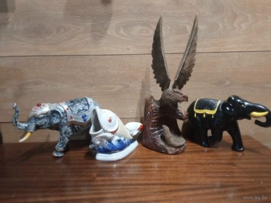 Два слона .рыбка орел