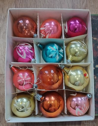 Ёлочные игрушки