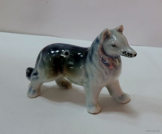 Статуэтка фарфоровая "Волк" 80-е годы Европа. Высота 5.5 см.