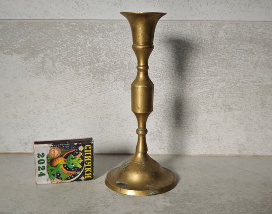 Подсвечник