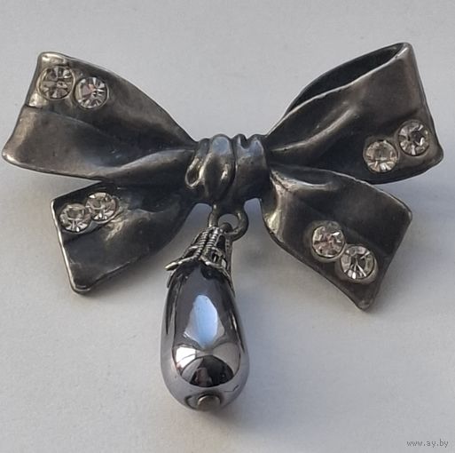Брошь.  Бант с подвеской, 80-е годы,  Германия