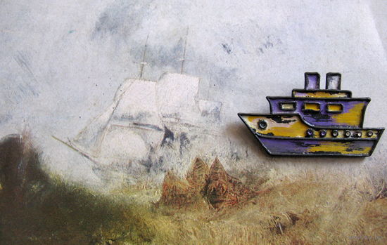 Брошь ручной работы "Кораблик"