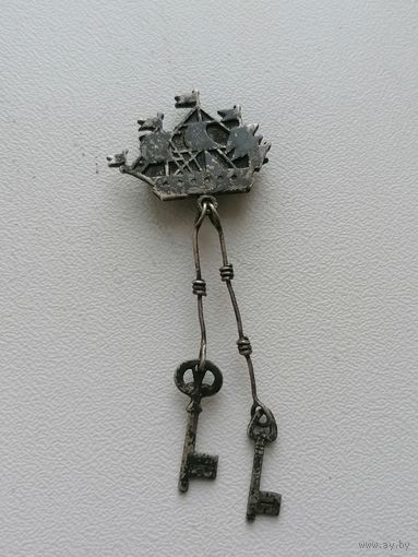 Брошь кораблик 875 пр СССР, торги с Рубля