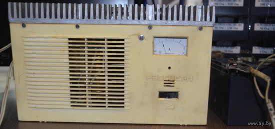 Трансформаторное Автомобильное зарядное устройства СССР Рассвет-М