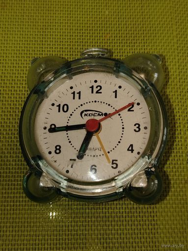 Часы "Космос" кварц рабочие.