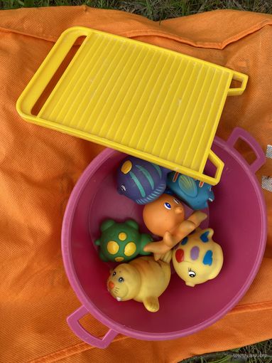 Игрушки