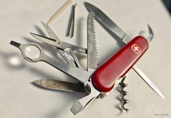 Складной перочинный нож Швейцария Wenger