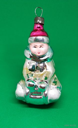 Ёлочная игрушка СССР. Мальчик на санках