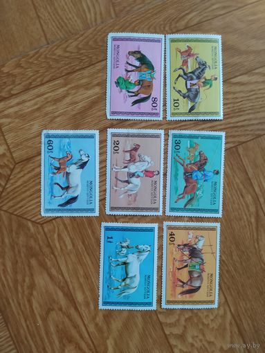 Монголия серия марок большие 1977 г. Охота.