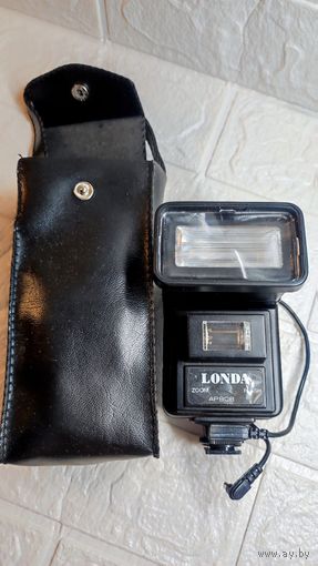 Вспышка LONDA . С рубля без МЦ . Много лотов с рубля без МЦ.