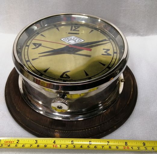 Часы корабельные, польские, типа с "Титаника". 40.