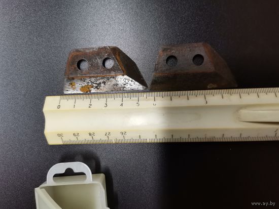 Нож (одним лотом).