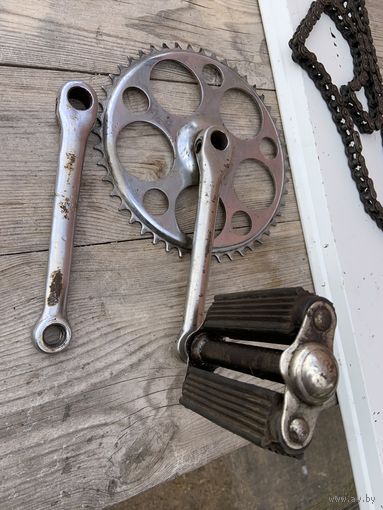 Мощная древняя ведущая редчайшего дизайна  звезда от ещё газового мопеда или мотовелосипеда-на 1см больше стандарт.звезды .