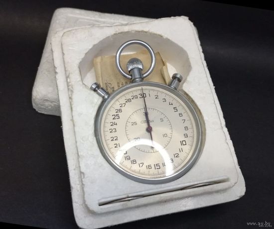 Коробка от секундомера.