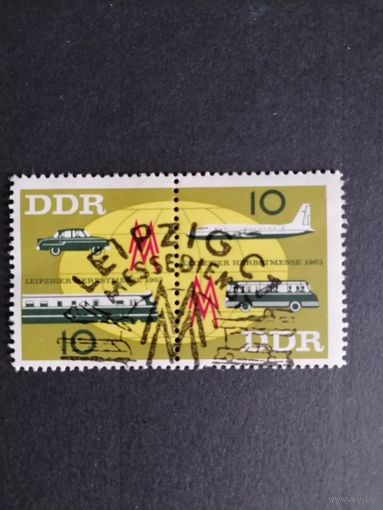 ГДР 1963 Полная серия марок в сцепке "Лейпцигская осенняя ярмарка" (спецгашение с клеем без наклеек) Mi.976-977 каталог 1.20 евро