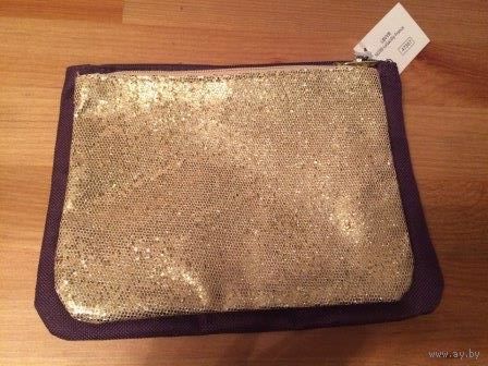 Косметички набор: фиолетовая 20*15 см и золото 17*13 см. Новая, отличный подарок.