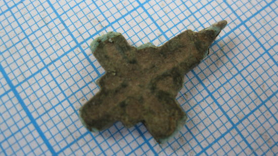 Крестик старинный, нательный. Бронза, литье.