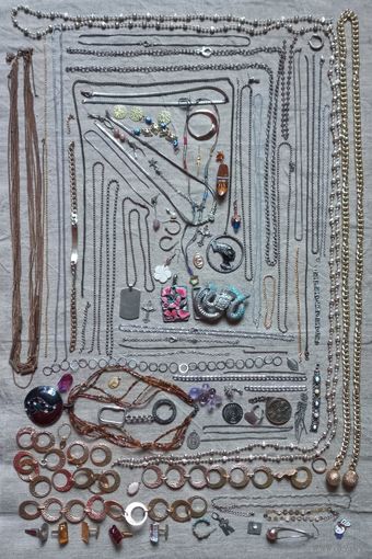 С рубля большой лот бижутерии цена за всё цепочка серьги браслет