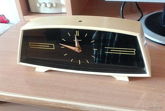 Часы Маяк СССР.  Красивый дизайн!!!