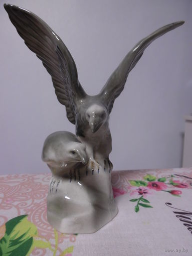 ОРЕЛ С ОРЛИЦЕЙ.МФЗ