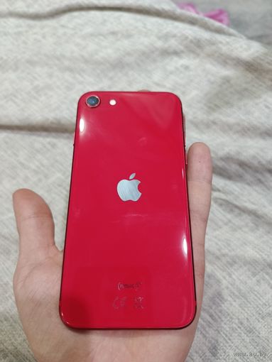 IPhone se 2020 (64gb) product RED с 1 рубля.