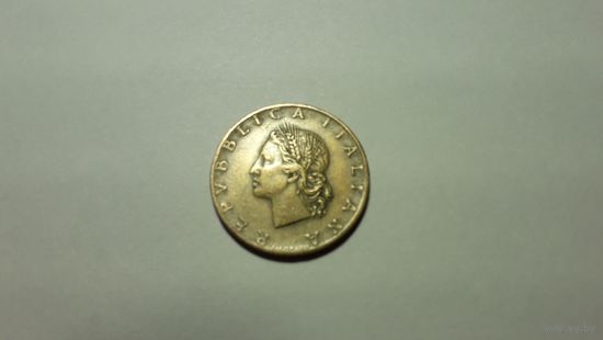 20 итальянских лир 1957 г., 1972 г., 1992 г. 3 штуки. Итальянская Республика. Внимательно читайте объявление.