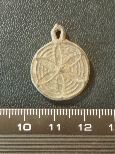 Медальон старинный, оловянистый сплав