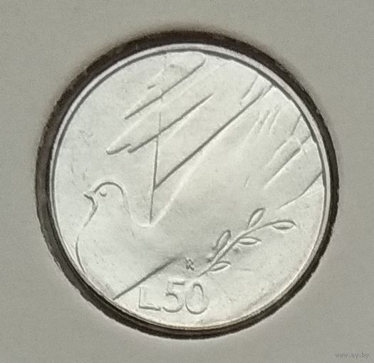 Сан-Марино 50 лир 1990 г. Шестнадцать веков истории. В холдере