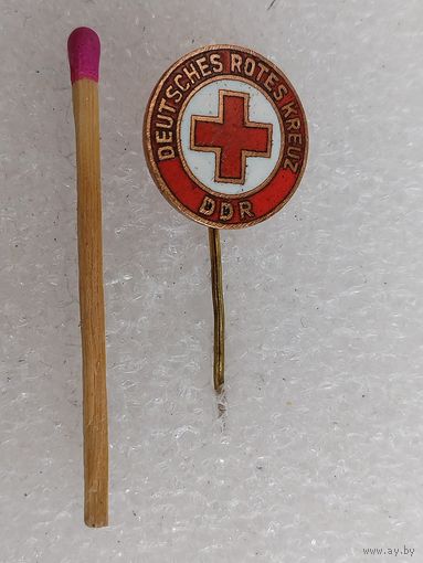 Знак-фрачник ГДР. Немецкий красный крест. тяжёлый