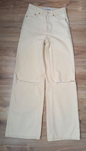 Джинсы Bershka