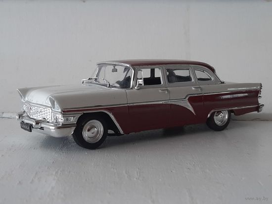 ГАЗ-13 Чайка (бело-бордовый). 1/43. Австолегенды СССР.
