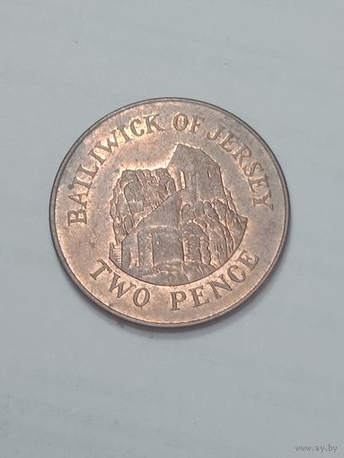 Джерси 2 пенса 2008 года .