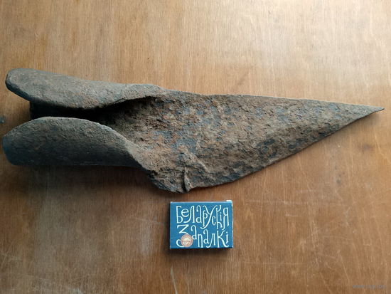 Сошник старинный кованый массивный