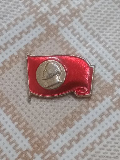 Значок. Ленин.