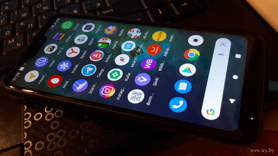 Xiaomi Mi 2 Lite 5.84" 3/32 красный global version с чехлом.