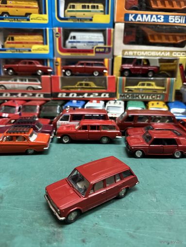 ВАЗ-2102 цвет красный, Тантал, Агат, Саратов с рубля.