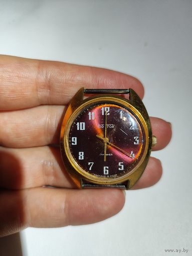 Часы ВОСТОК 2409А ,17 камней. AU10.