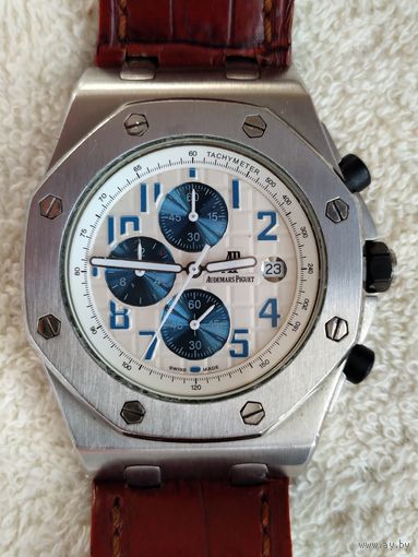 Часы Audemars Piguet Royal Oak Offshore.