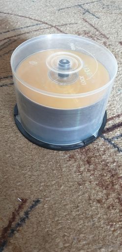 Диски DVD-R чистые в пластиковой коробке с конвертами (40 шт.) Можно купить меньшее количество