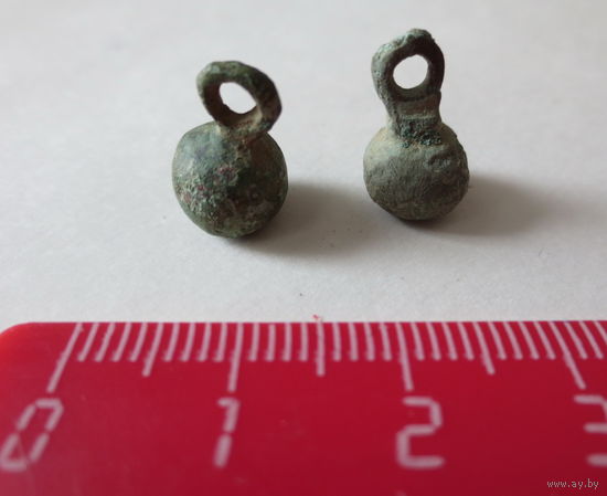 Древние подвески или пуговицы или... 2 штуки за одну цену. Отличное состояние.