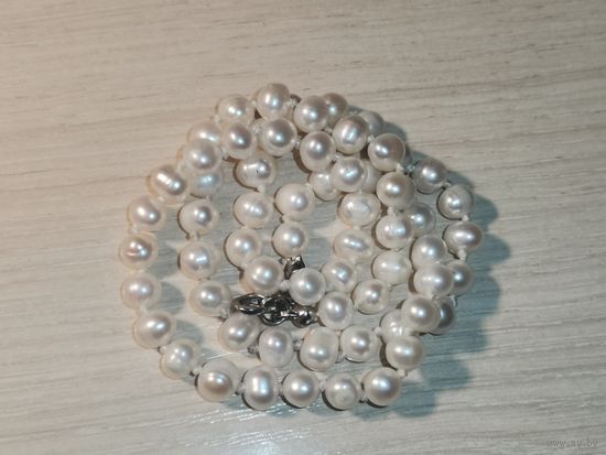 Бусы из натурального жемчуга, длина 44 см., застёжка рабочая.