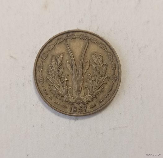 Французская Западная Африка 10 франков 1957 год антилопа