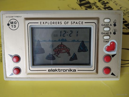ИГРА ЭЛЕКТРОНИКА  "EXPLORERS OF SPACE" Сделано в России/Angstrem/1993