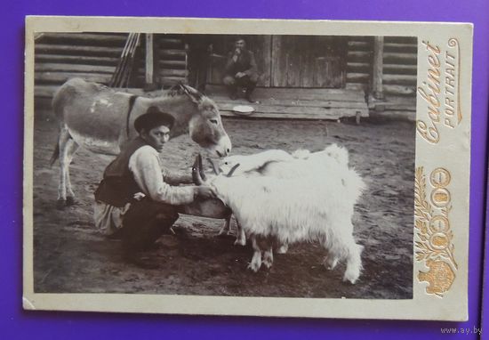 Фото кабинет-портрет "Нацмен", до 1917 г.