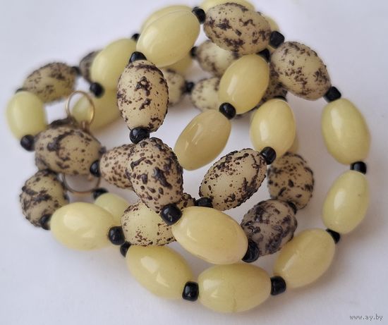 Бусы и браслет. Цветное стекло. Оливки. 70-е годы, Чехословакия