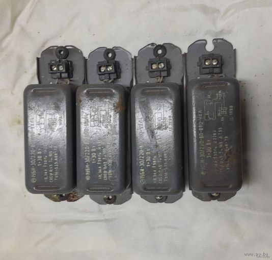 Аппараты (пусковики) пускорегулирующие разные, некоторые новые, по 5 р.за штуку